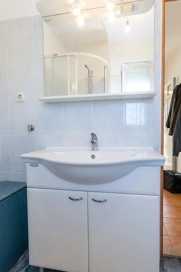 Apartment Martedic Savar 0*,  Croatia